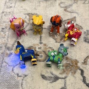 Mighty pups Paw Patrol Action Figure Set - Multicolor. Light up paws.